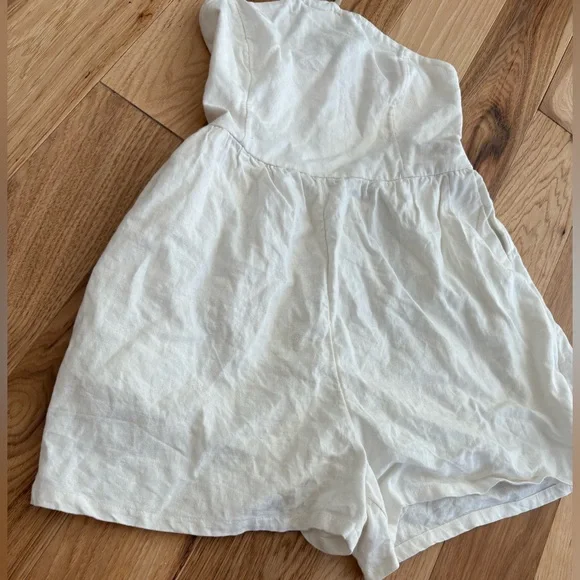 Old Navy O Ring Halter Romper Calla Lily White Linen Blend Smocked Beach Small - Picture 4 of 9